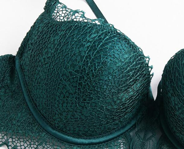 AERENEY Sexy Lace Anti-sagging Deep V Strap Petite Bra