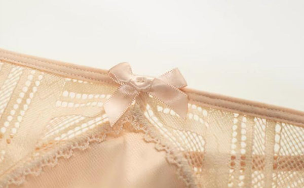 AERENEY Sexy Lace Mid Low Rise Traceless Flat Corner Pants