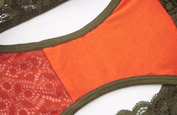 AERENEY Sexy Lace Contrast Thin Comfortable and Breathable Mid Low Rise Flat Corner Pants