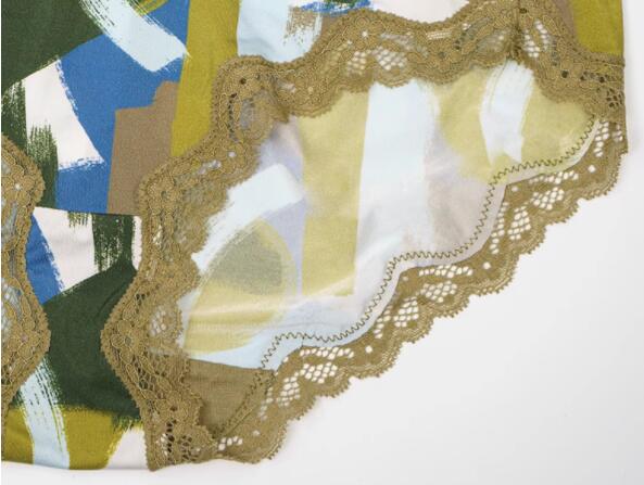 AERENEY Lace Sexy Lace Graffiti Print Flat Corner Underpants