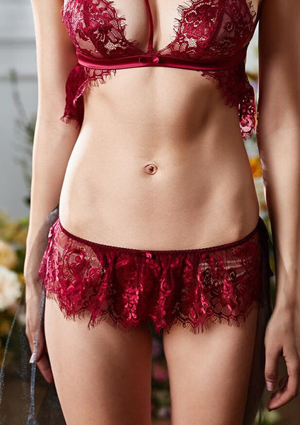 Lace seamless low waisted flat angle pants